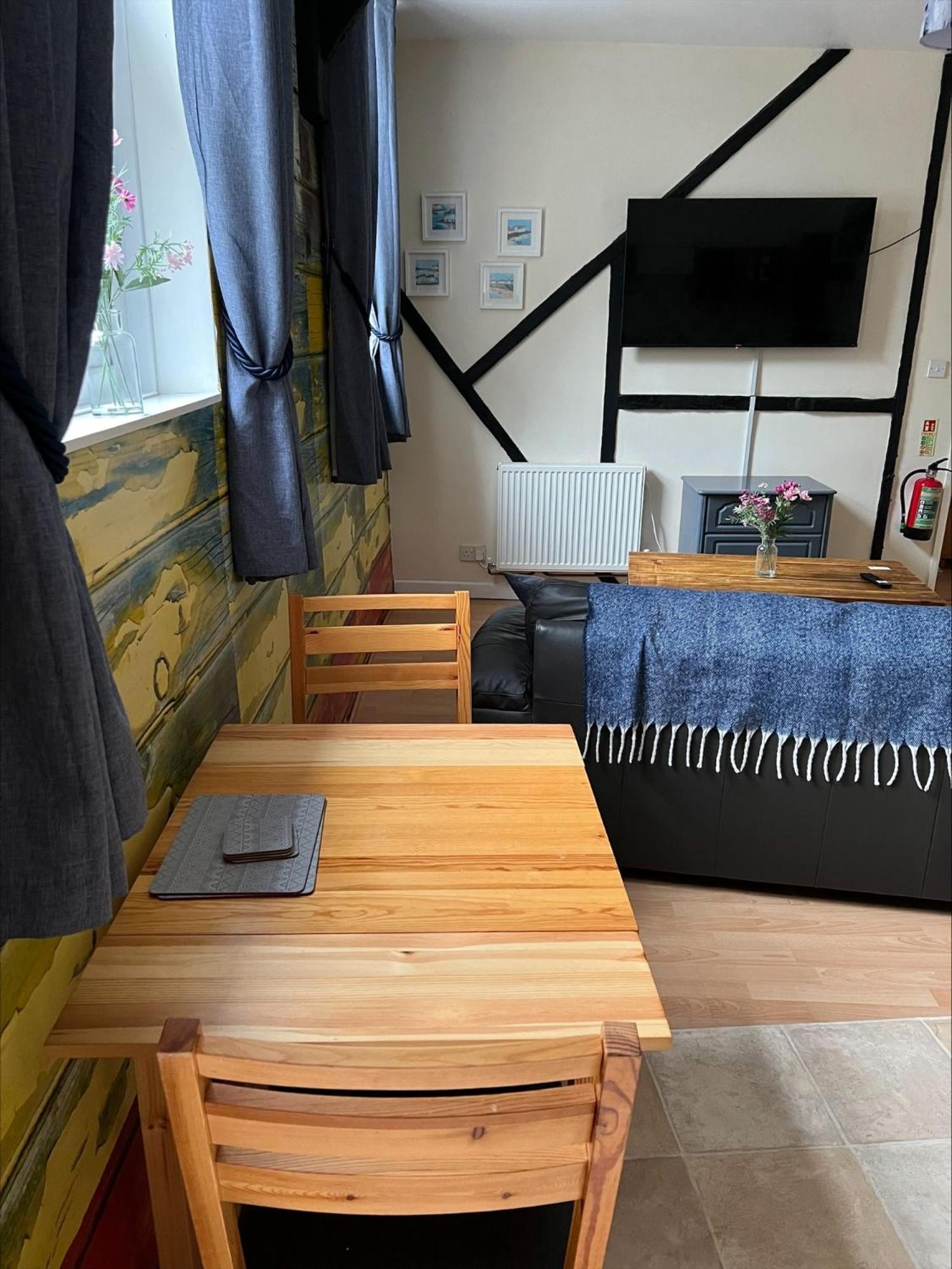 Golden Lion Apartment Brixham Ngoại thất bức ảnh